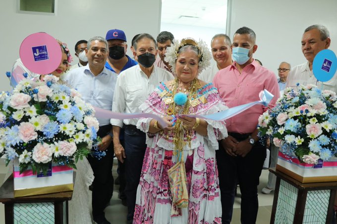 Inauguran primera unidad regional de oncología en Azuero