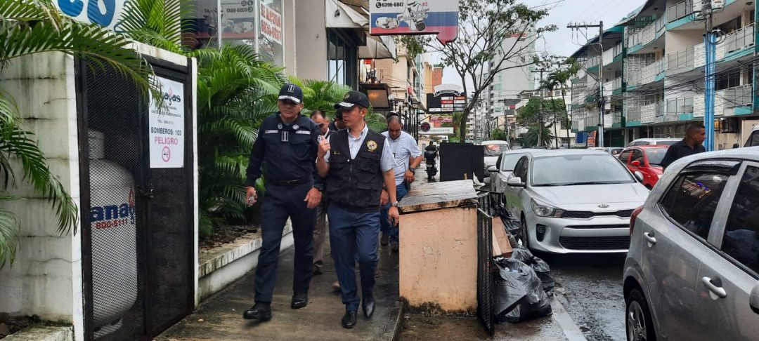 Noticia Radio Panamá | Capturan a ocho personas que robaron una joyería en Vía Veneto