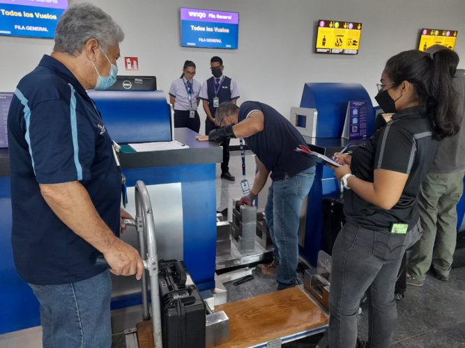 Noticia Radio Panamá | Acodeco detecta 14 pesas con anomalías en el Aeropuerto Internacional de Tocumen