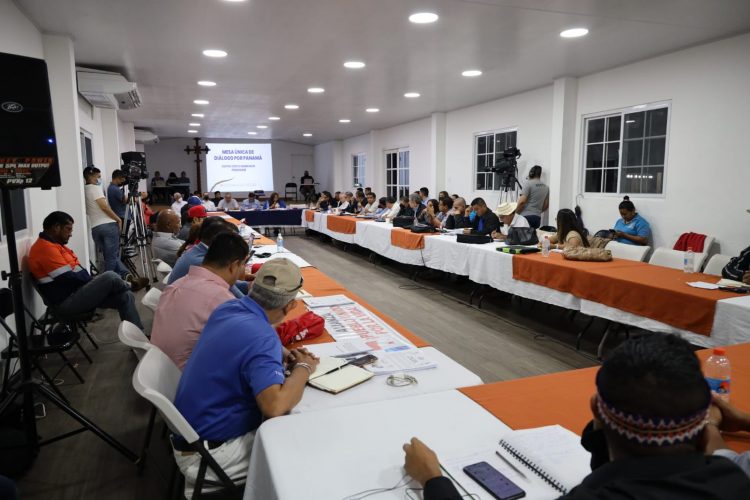 Featured image for “Mesa de Diálogo: Equipo Facilitador de la Iglesia Católica pospone reunión programada para este jueves”