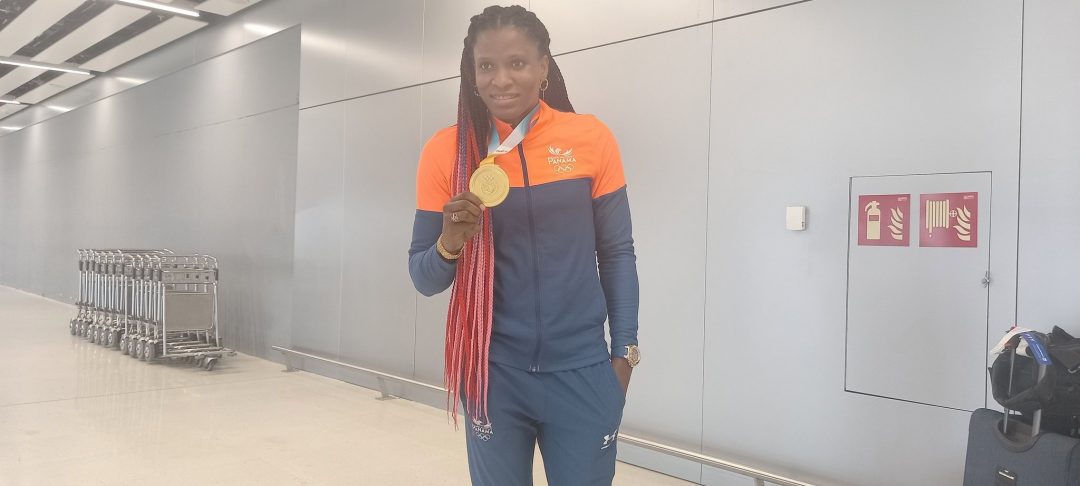 ¡Llegó con el oro! Atheyna Bylon regresa a Panamá, tras vencer en los XII Juegos Suramericanos en Asunción
