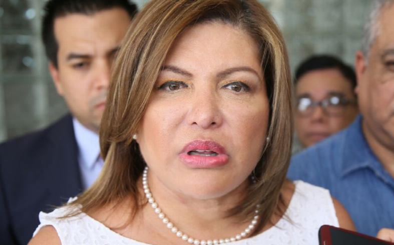 Abren causa criminal contra exministra Alma Cortés por enriquecimiento injustificado