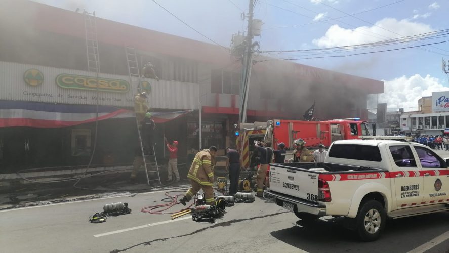 Incendio en Veraguas afectó varios almacenes y oficinas comerciales
