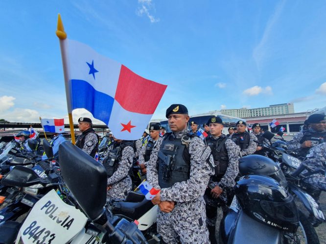 Noticia Radio Panamá | Inicia desplazamiento de la ‘Operación Desfiles Patrios’, ante celebraciones del Mes de la Patria