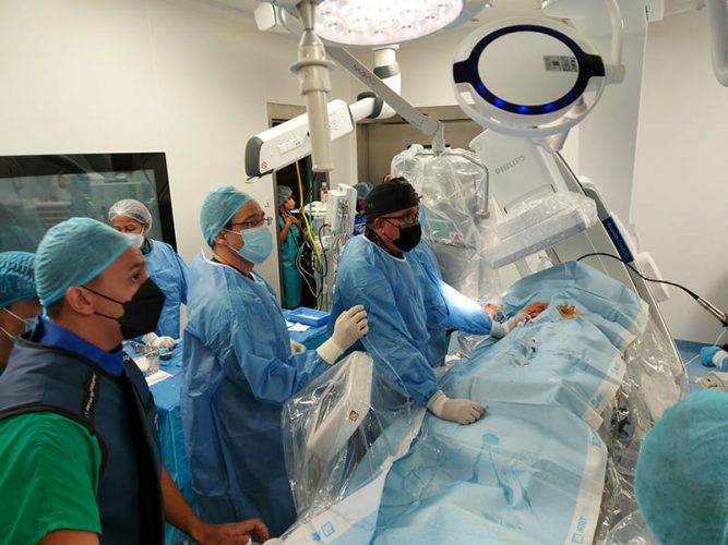 Realizan primeras cirugías de reemplazo de válvula mitral en el sistema de salud público del país