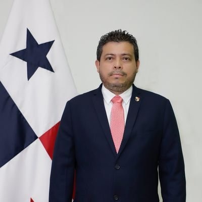 Noticia Radio Panamá | Filemón Medina: No todo el que agarre una grabadora, tenga una red social o una plataforma digital es periodista