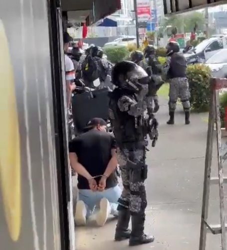 Policía Nacional frustra robo a local comercial en El Dorado