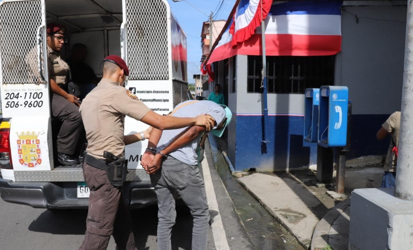 Noticia Radio Panamá | Vigilancia Municipal atacará de raíz el problema de los ‘bien cuidao’