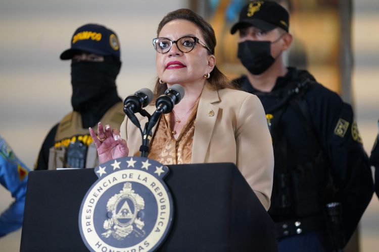 Featured image for “Honduras declara la guerra a la delincuencia, su presidenta decreta estado de emergencia”