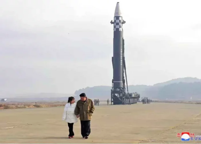 La hija de Kim Jong Un aparece en público por primera vez