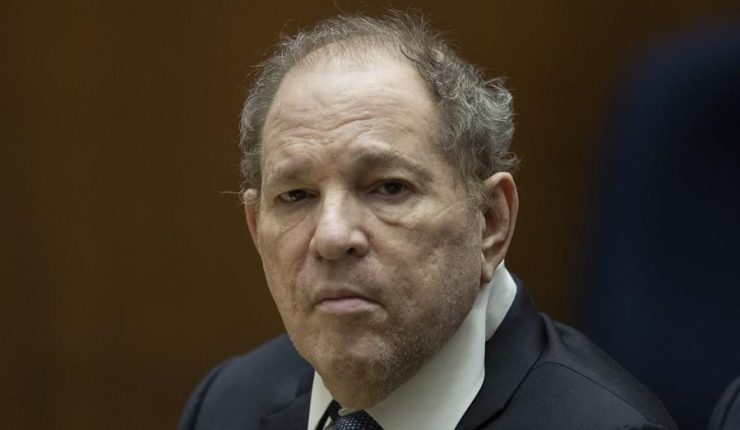 Featured image for “Harvey Weinstein rechaza declarar en su segundo juicio por agresión sexual y violación”