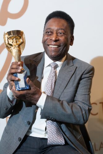 Featured image for “Fallece Pelé, a cuánto asciende su fortuna actualmente”