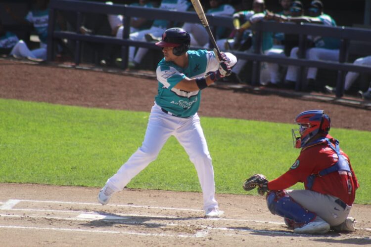 Atlánticos move within a half game of first place by defeating the Federales
