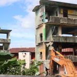 Featured image for “Realizan demolición de cinco edificios condenados en Calidonia”