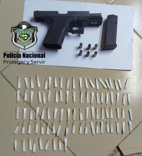 Noticia Radio Panamá | En Calidonia capturan a menor de edad con arma de fuego y drogas