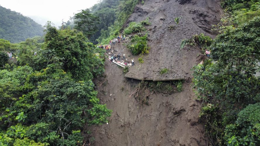 Noticia Radio Panamá | Aumenta a 33 el número de muertos por deslizamiento de tierra en Risaralda, Colombia