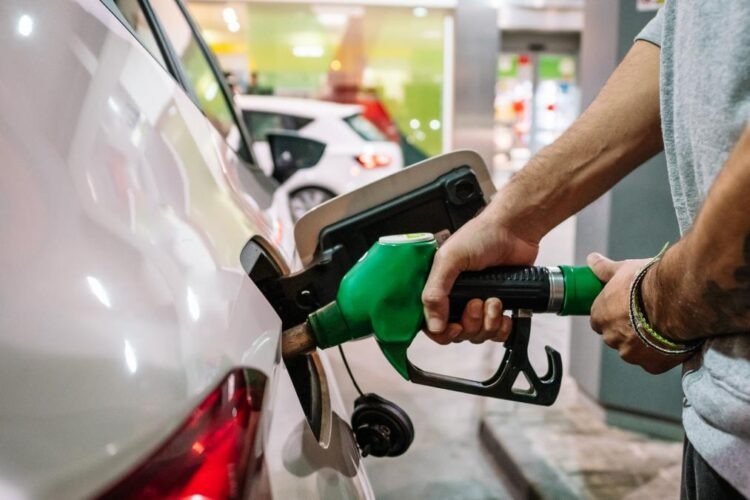 Featured image for “Gobierno anuncia extensión del subsidio al combustible hasta el 15 de febrero”
