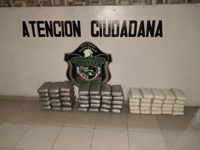 Noticia Radio Panamá | Policía decomisa 60 paquetes de presunta droga en Chiriquí