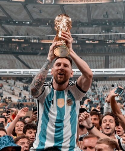 Featured image for “Messi es elegido el mejor futbolista del 2022 por la IFFHS”