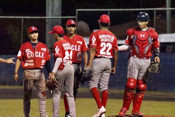 Coclé continues to lead Youth Baseball