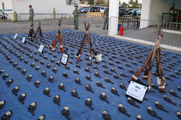 Featured image for “Más de mil armas de fuego destruidas en ceremonia realizada en la Policía Nacional”