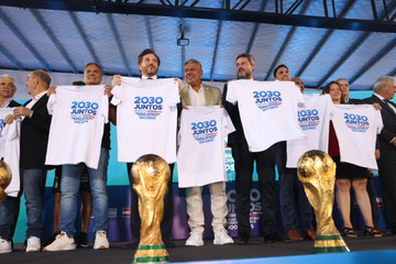 Noticia Radio Panamá | Conmebol lanza candidatura en conjunto para organizar el Mundial de Fútbol 2030
