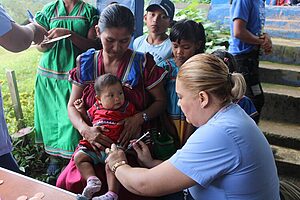 Noticia Radio Panamá | “En Veraguas más de 100 personas reciben atención médica gratuita, medicamentos y capacitación”