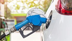 Noticias Radio Panamá | “Bajará el precio del combustible a partir del viernes”