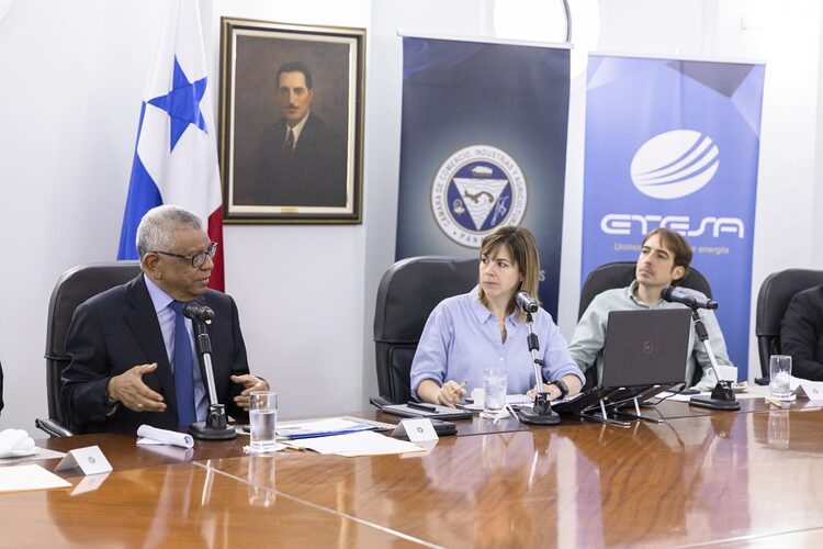 Noticia Radio Panamá | Etesa presenta sus logros y avances ante la CCIYAP