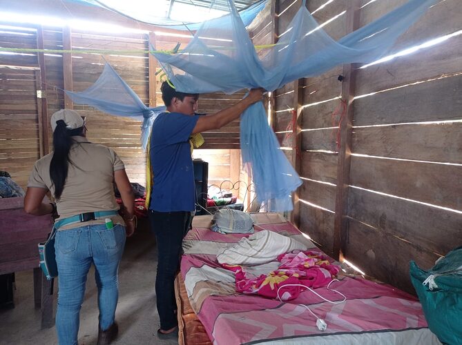 Featured image for “Reparten mosquiteros y hamacas en Panamá Este para combatir la malaria”