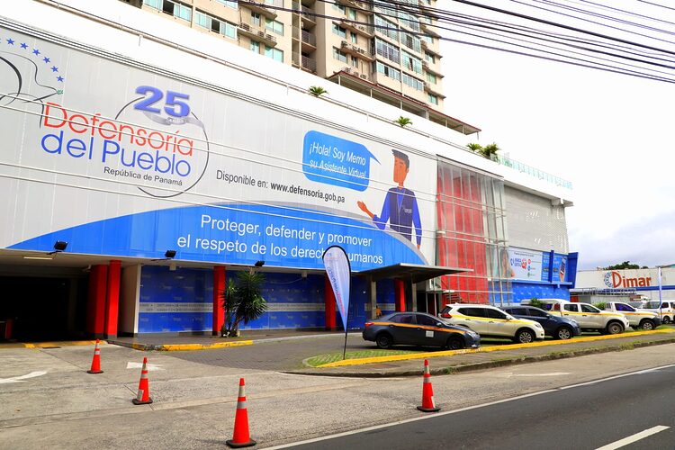 Noticia Radio Panamá | Defensoría solicita al Meduca explicación sobre campañas para prevenir el embarazo en adolescentes