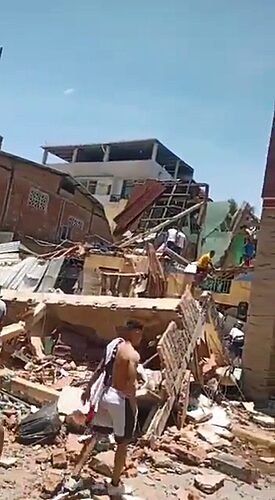 Earthquake measuring 6.6 on the Richter scale left structural damage in Ecuador