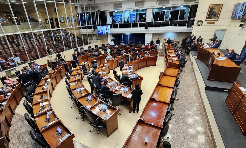 Noticia Radio Panamá | Ordenan archivo de la Ley de Extinción del Dominio