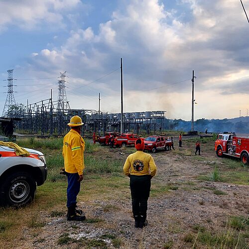 Featured image for “Sistema eléctrico nacional, en riesgo  por quema de herbazales”