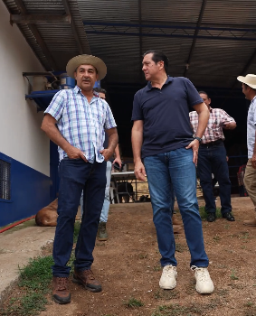 Noticia Radio Panamá | Martin Torrijos realiza gira de trabajo en la provincia de Los Santos