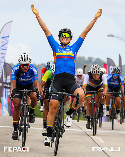 Featured image for “Ciclismo: Angie Londoño y Kevin Navas son los Campeones Panamericanos Junior”