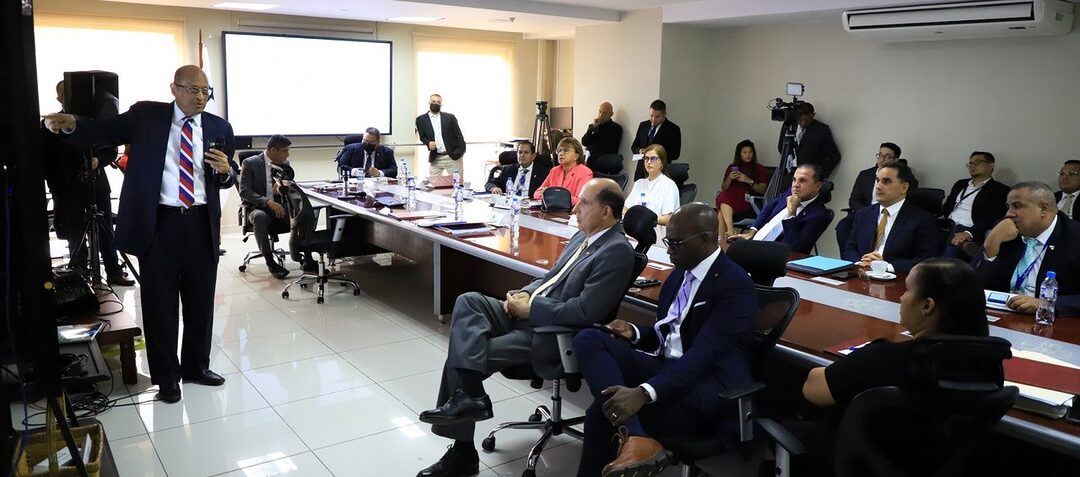 Featured image for “Ministro Alexander resalta crecimiento económico del país en 2022”