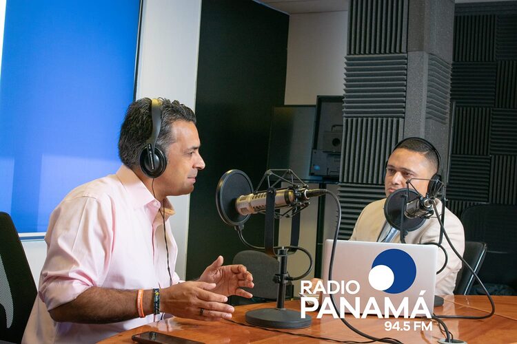 Noticia Radio Panamá | Lombana a Rubén Blades: «Me gustaría que estuviera en Panamá colaborando para derrotar un sistema tradicional, corrupto y clientelista»