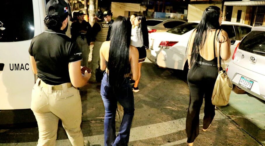 Featured image for “Migración retiene a extranjeras que se dedicaban a la prostitución en Bella Vista”
