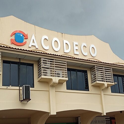 Featured image for “Unos 19 establecimientos comerciales no cumplen con la entrega de factura a sus clientes, Acodeco levanta actas”
