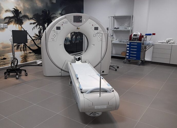 Featured image for “Pacientes del hospital Anita Moreno tendrán acceso a un nuevo fluoroscopio y un tomógrafo”