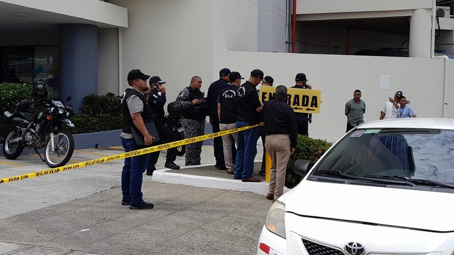 Noticia Radio Panamá | Se registra robo en la sede de Banistmo de Vía Transístmica
