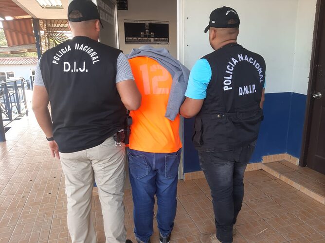 Featured image for “Operación Barrido: «Aprehenden a 10 personas y decomisan droga»”