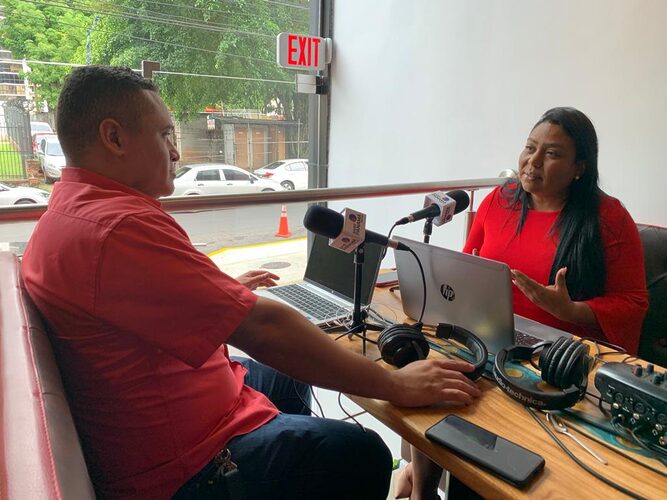Noticia Radio Panamá | Nadine: «Yo tengo tres periodos de ser representante y alcalde pero no puedo correr, Roux solo le interesa ganar él»