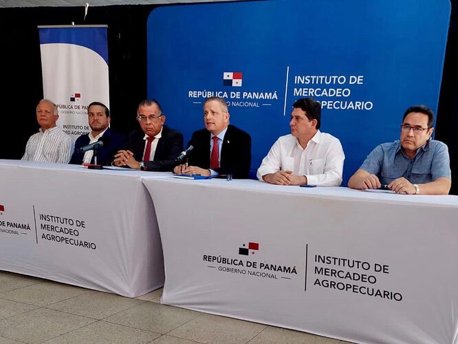 Noticia Radio Panamá | El Gobierno se prepara para distribuir 1.4 millones de piezas de cerdo y pollo del programa Navidad Solidaria