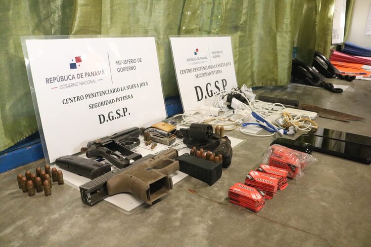 Featured image for “Decomisan más de 400 armas de fuego durante requisas en Centros Penitenciarios”