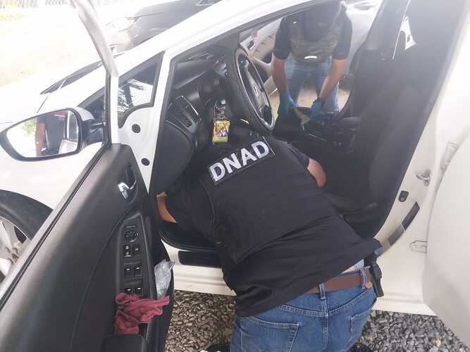 Featured image for “Ubican 8 mil dólares de dudosa procedencia en un auto en Coclé”