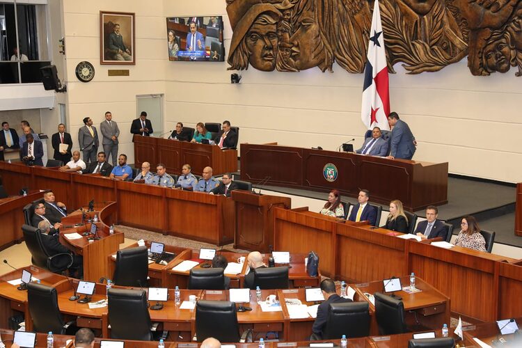 Noticia Radio Panamá | Cámara de Comercio solicita postergar el debate de la Ley de Transparencia
