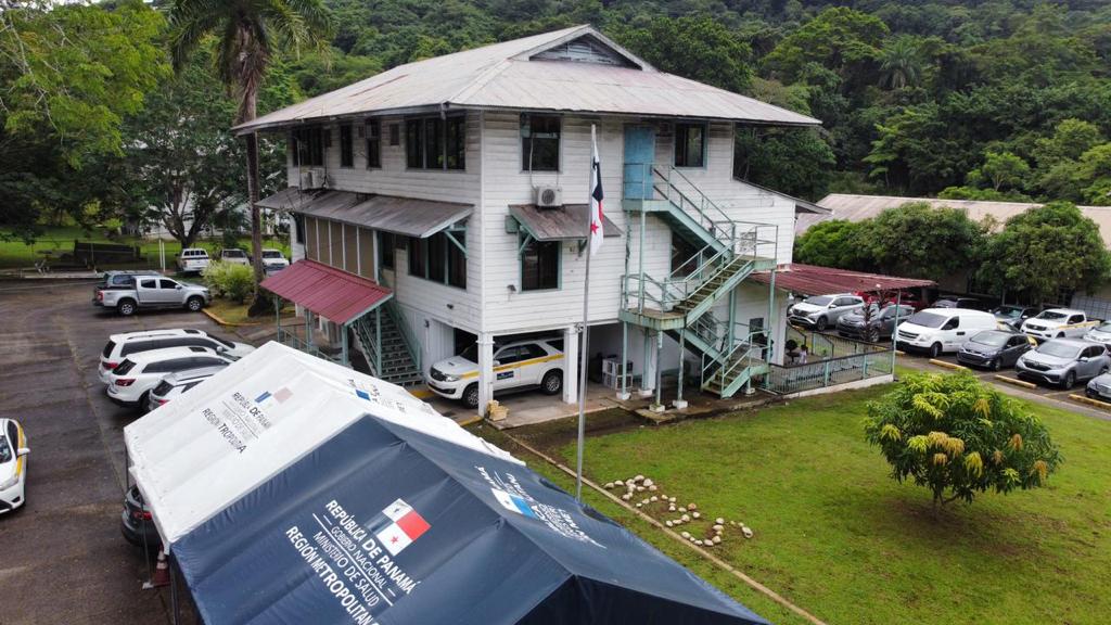 Noticia Radio Panamá | Solamente tres centros de salud atenderán mañana en el distrito de Panamá
