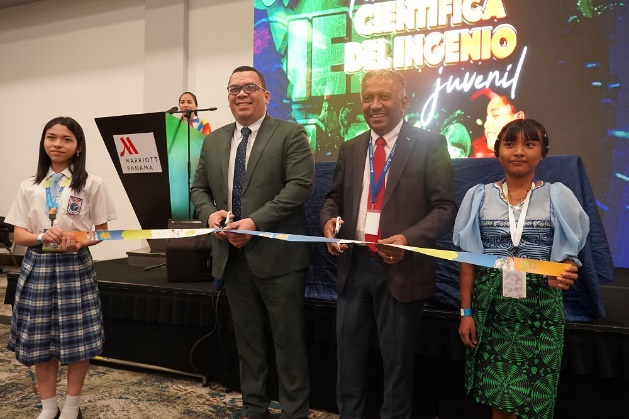 Noticia Radio Panamá | Más de 170 jóvenes científicos presentan sus proyectos en la Feria Científica Nacional del Ingenio Juvenil 2023